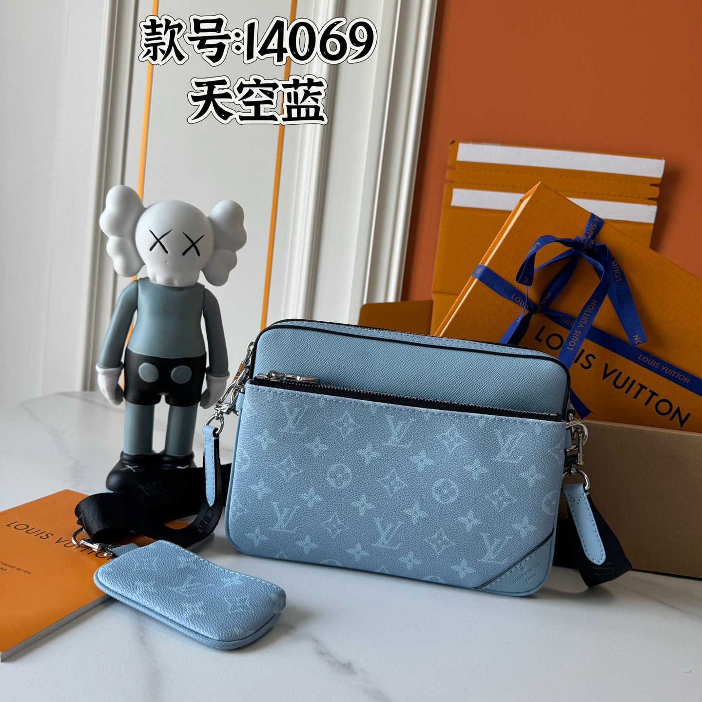 2色ルイヴィトン メッセンジャーバッグ M14069 M69443 M45320 Taïga LVスーパーコピーバッグN品国内発送後払い代引き可能信用できるサイト